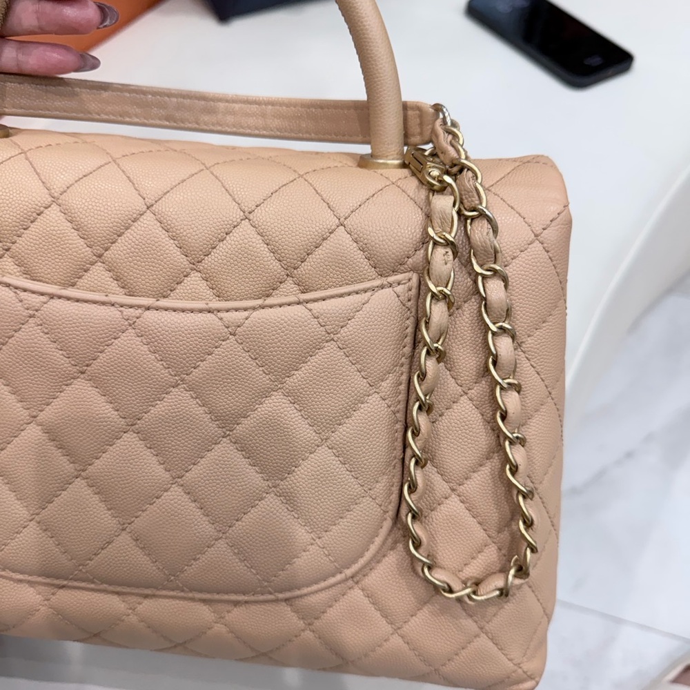 CHANEL Tan Quilted Shoulder Bag 7.1" x 11.4" x 4.7" measure - Picture 4 of 16